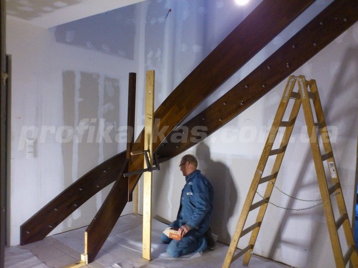 монтаж лестницы в каркасном доме